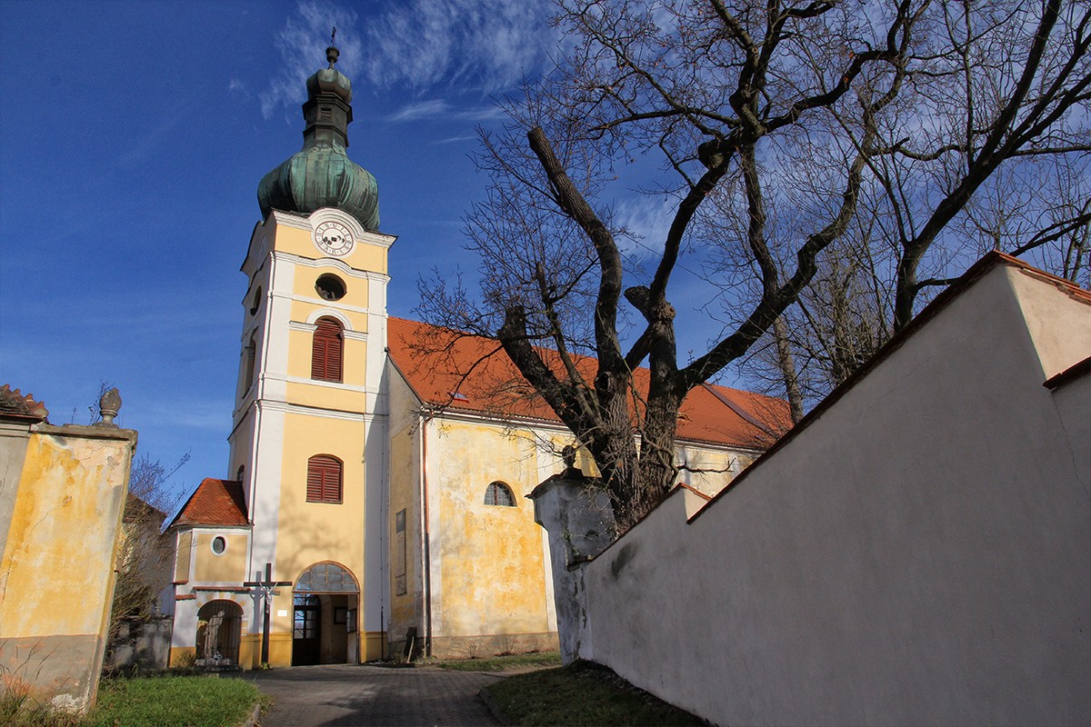 Vranovský farní kostel Nanebevzetí Panny Marie